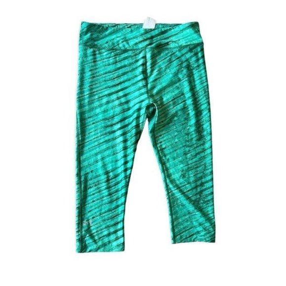 Womens Under Armour Compression Animal Print Athletic Capris - Sz L - Picture 3 of 3